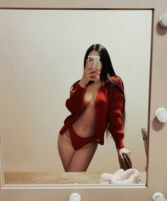 Камилла, 24 года, 2 размер груди